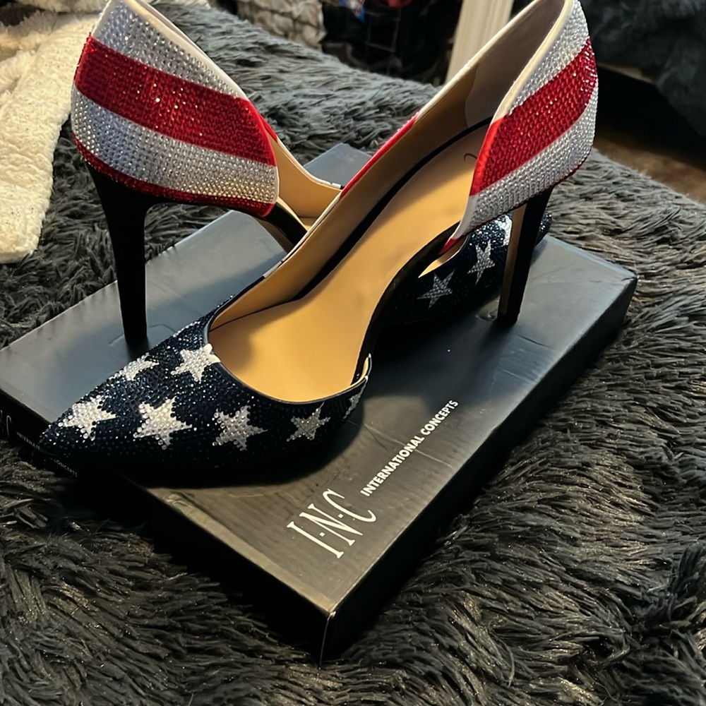 Inc American flag heels
